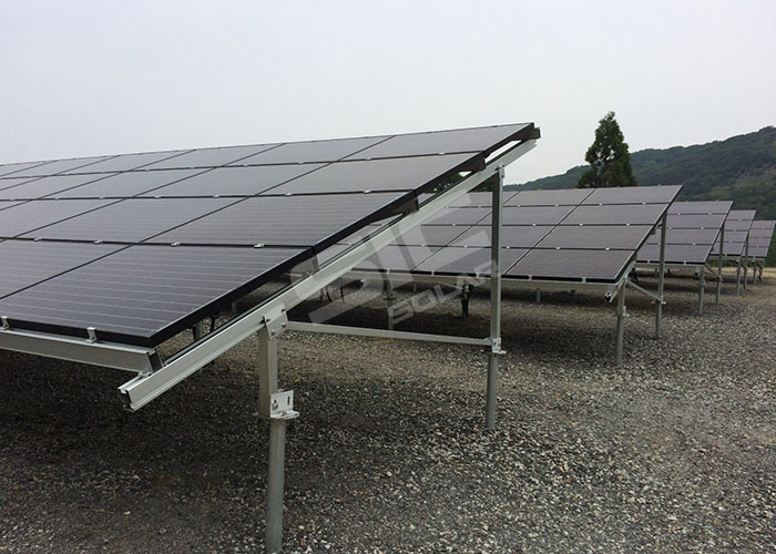 Sistema de montaje en tierra del panel solar