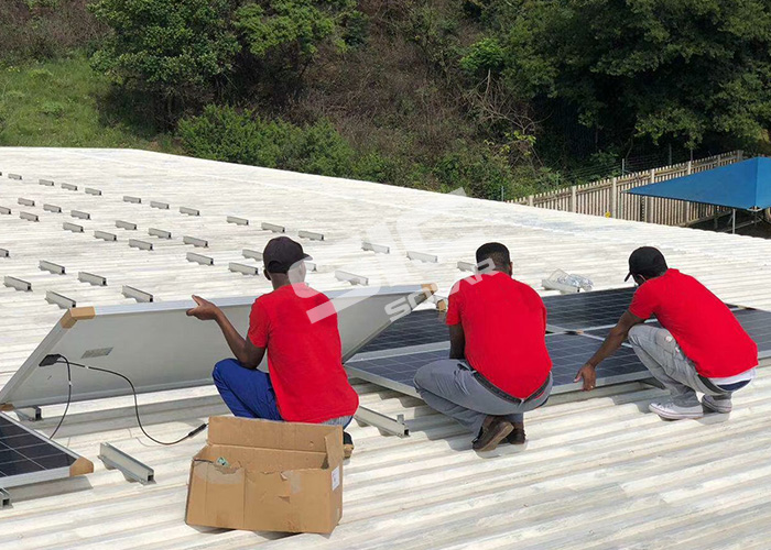 Metal roof solar panel mounting bracket