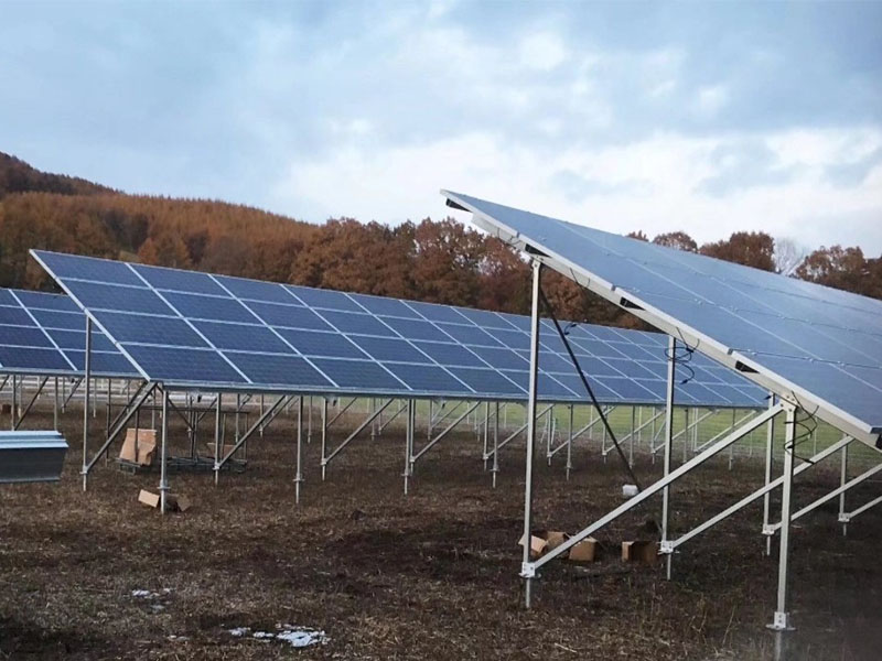 Sistema fotovoltaico de montaje en tierra