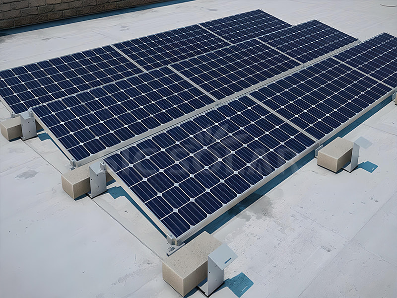 Sistema de montaje solar en techo plano