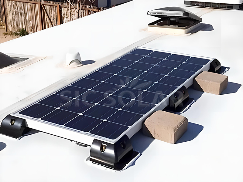 Soportes para paneles solares para vehículos recreativos