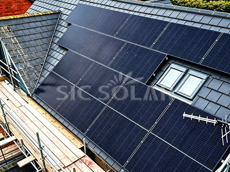 Montaje de soporte inclinado para techo de panel solar de 10KW en Inglaterra