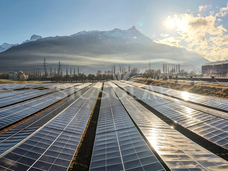Estructura solar terrestre de 2 MW en Suiza
