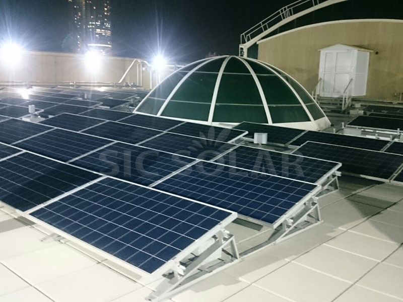 Estructura de cara única con balasto solar de 150 kW en Emiratos Árabes Unidos