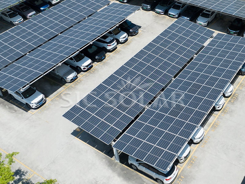 Sistema de energía solar para cochera de 200 kW con montaje en suelo en Alemania