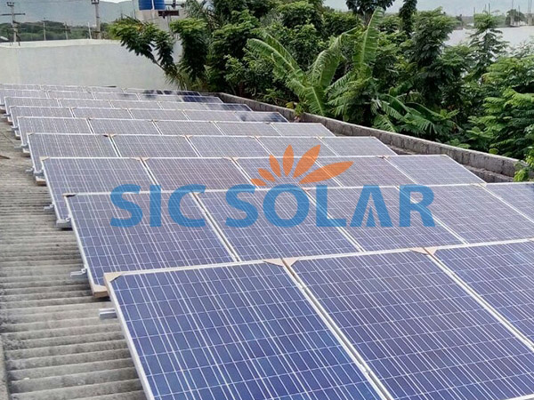 Estructura de montaje de panel solar verde de 24kwp en Tirupati