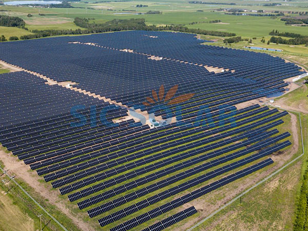 Sistema solar de montaje en tierra de 25 MW en Brasil