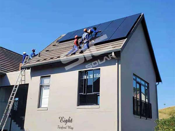 Proyecto de montaje de techo de tejas | Sic-solar.com