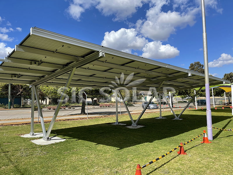 Estructura de cochera de 50 kW para paneles solares en Malasia