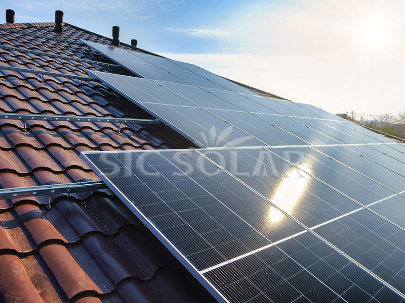 Sistema de seguimiento solar de 20 kW para tejado en Noruega