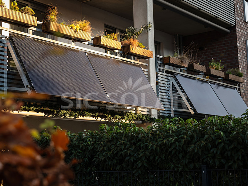 Sistema solar fotovoltaico ajustable de 10 kW para balcones en Alemania