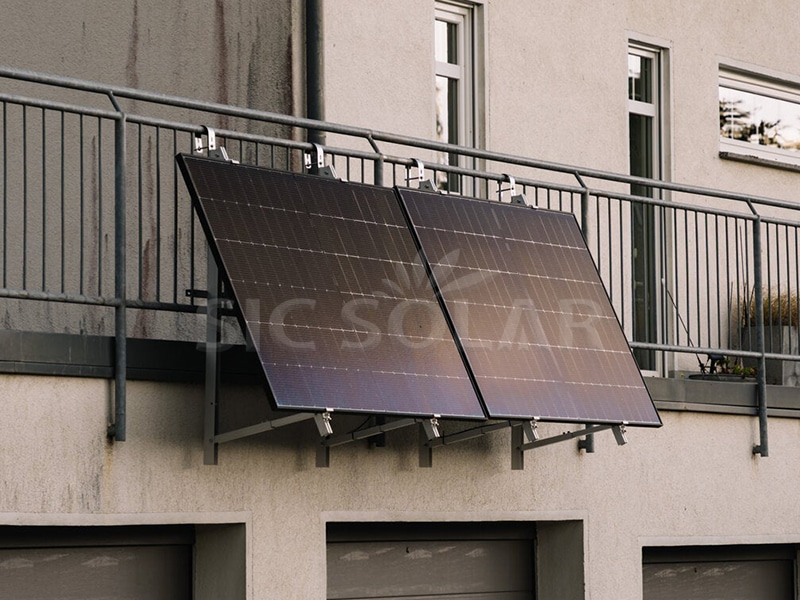 2KW Solar Panel Balcony Mounting In Germany