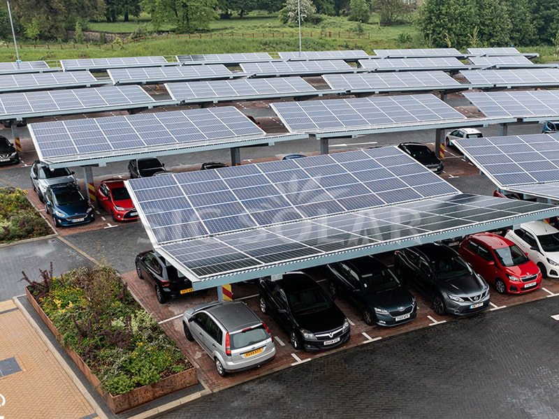 Montaje en bastidor de cochera de estacionamiento solar de 700 KW en Kenia